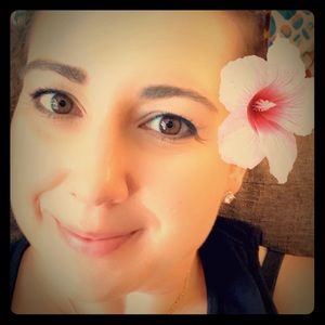 Meet your Posher, Rebecca
